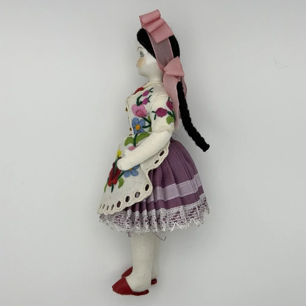 Vintage Hungarian Folk Doll 7.25